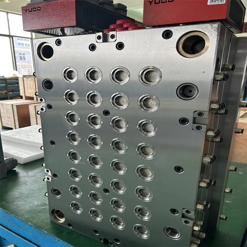 32 Cavity Oil Cap Mold Injection Cap Mould Hot Runner