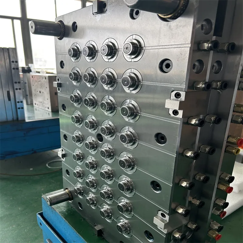 32 Cavity Oil Cap Mold Injection Cap Mould Hot Runner