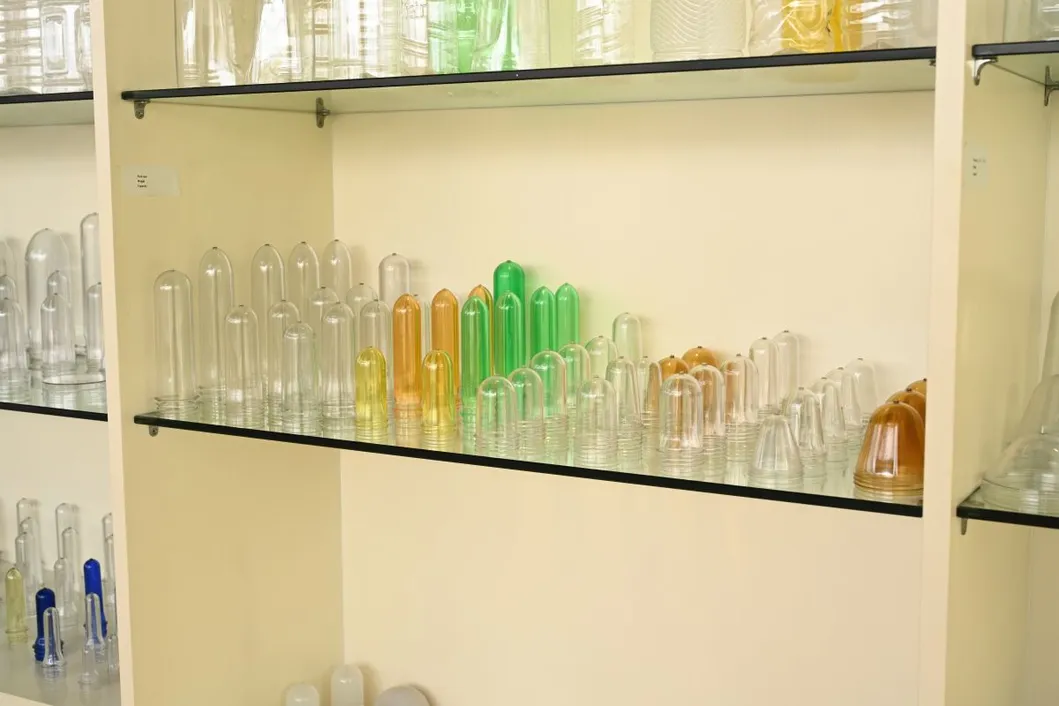 4 Cavity Jar Pet Preform Mold with Hot Runner Plastic Injection Pet Mold